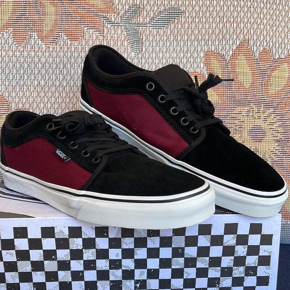 Vans WMNS Skate Chukka Low 
Port/Black
VN0A4BX402Y
Sneakers - athletic shoes - Picture 6 of 16